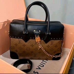 Louis Vuitton Monogram Reverse Canvas City Malle handbag 